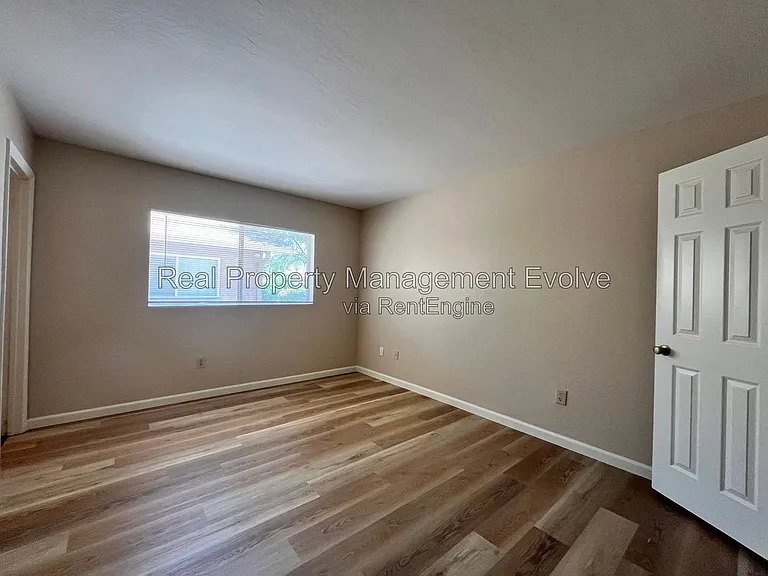 18211 N 40th Pl #1 — Photo 12