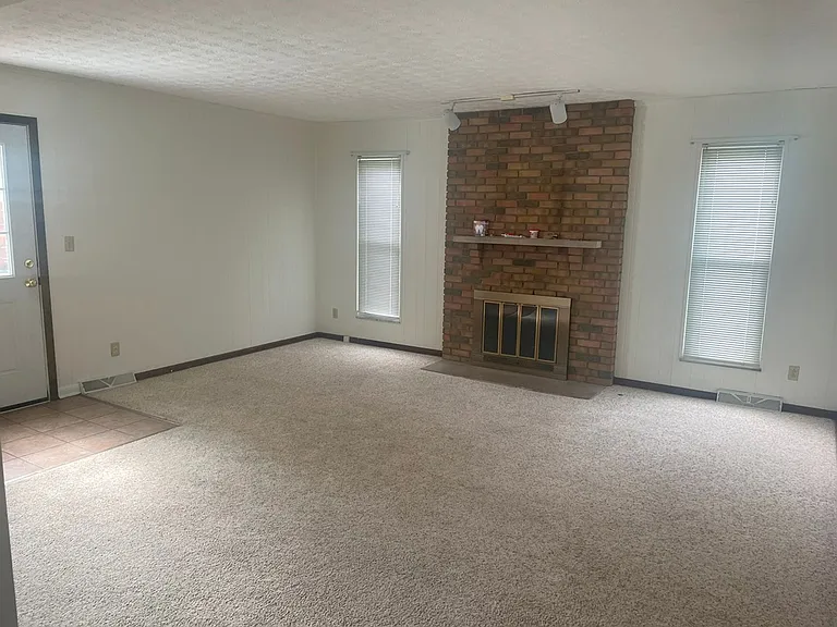 6225 Willowcrest Dr — Photo 9