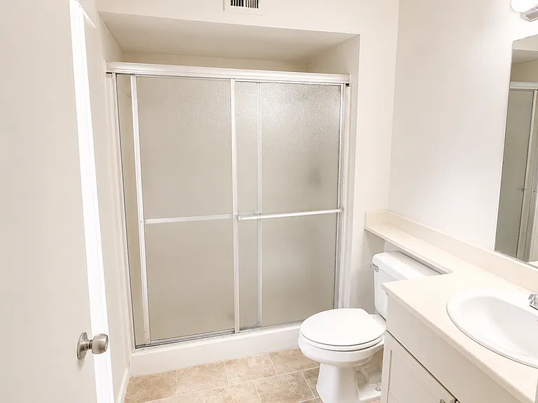 1818 W Portobello Ave — Photo 11