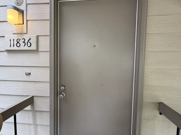 11836 SW Boones Bend Dr, Beaverton, OR 97008