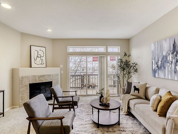 4th image of 15487 Brianne Ct