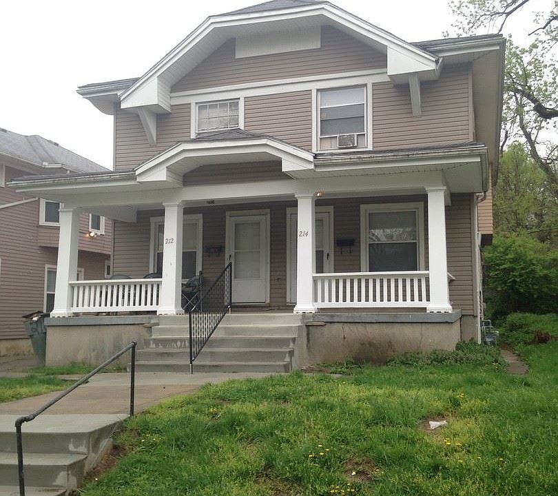 1st image of 214 W Parkwood Dr