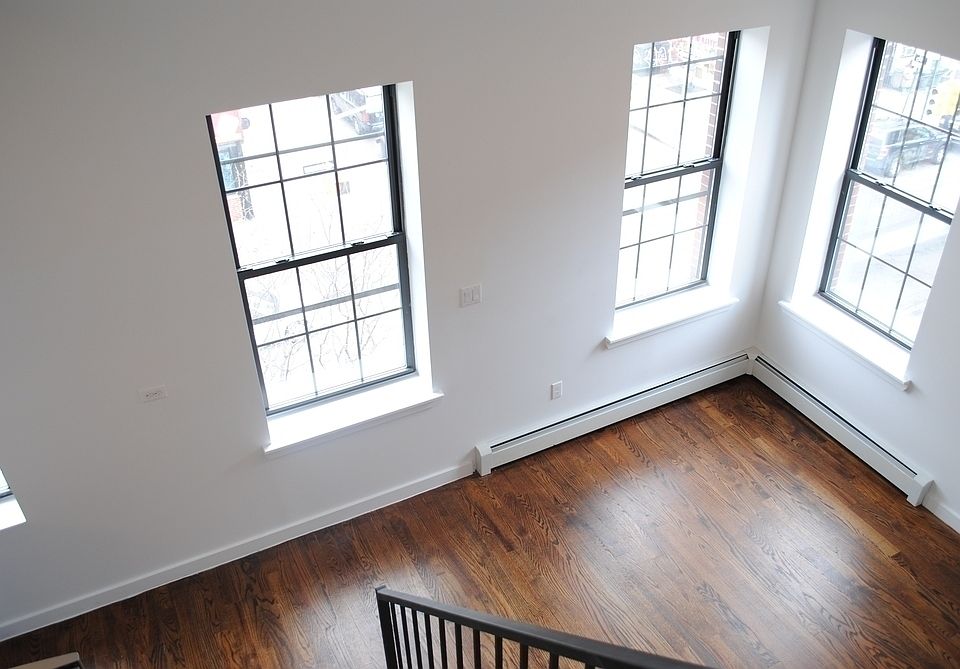 1st image of 185 Kosciuszko St #5