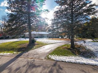 8248 Stoneham Dr, Ypsilanti, MI