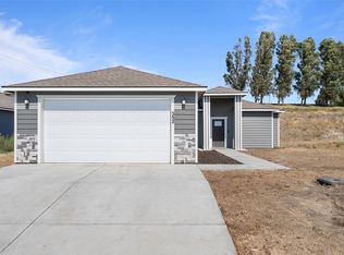 352 E Davis Street, Connell, WA 99326