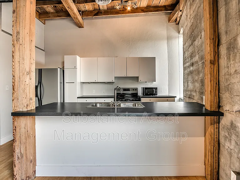 222 E Main St #B — Photo 6