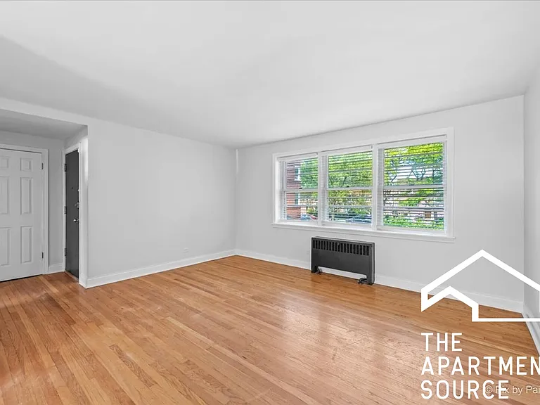 2729 W Berwyn Ave #2 — Photo 6