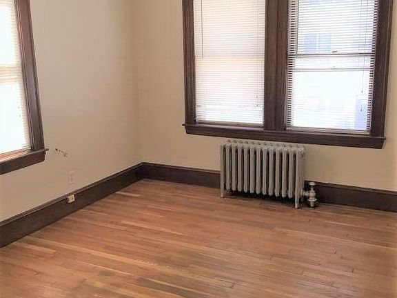 4th image of 229 Independence Ave #1R