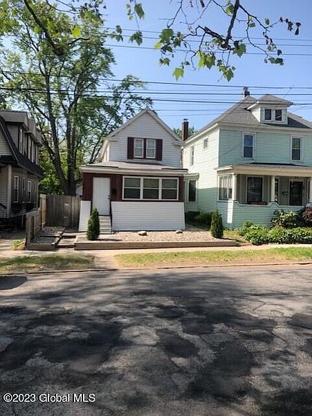 3rd image of 28 Alvey Street
