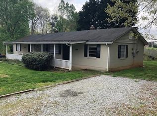 107 Robbins Ave, Jamestown, NC 27282