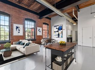 160 Water St #209, Williamstown, MA 01267