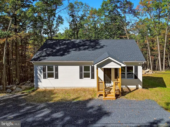321 Windsong Rd, Harpers Ferry, WV 25425