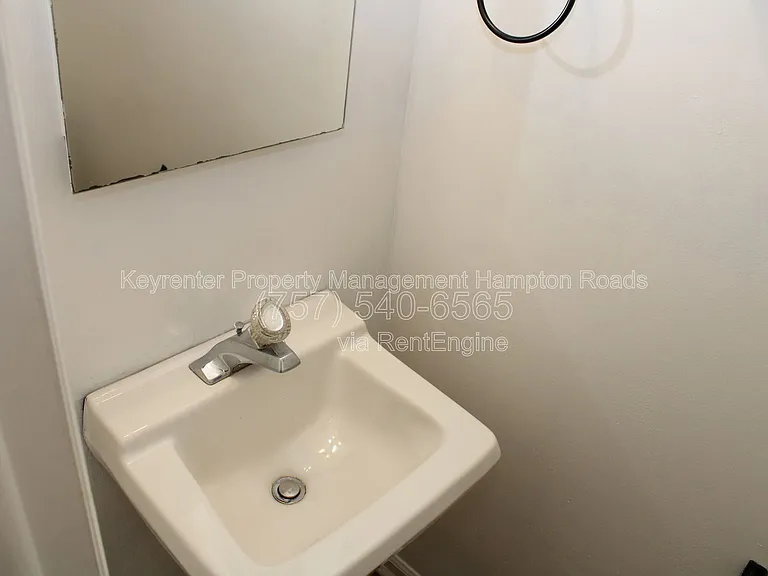 44 Lucinda Ct — Photo 17