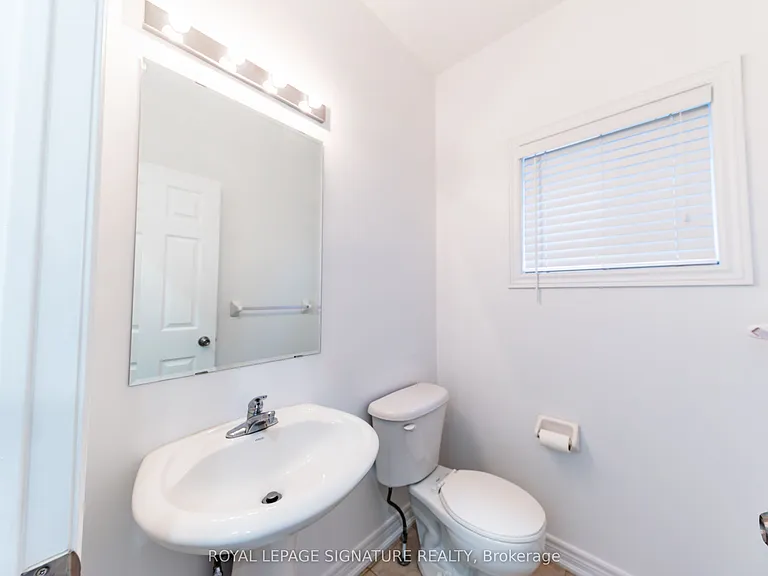 3082 Cabano Cres — Photo 24