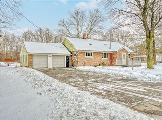 528 Whiting Rd, Webster, NY 14580