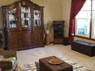 121 Wilton Cir, Paducah, KY 42003