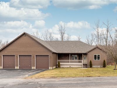 8 Applewood Dr, Oswego, NY, 13126