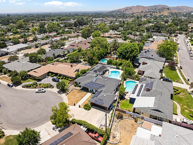 3888 Fremontia Dr — Photo 15