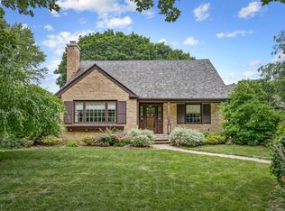 1125 S 4th St, St Charles, IL