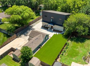 9109 W Douglas Ave, Wichita, KS 67209