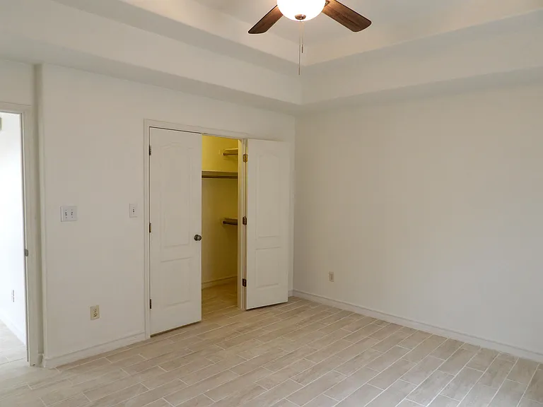 2101 Bahamas Dr #3 — Photo 14