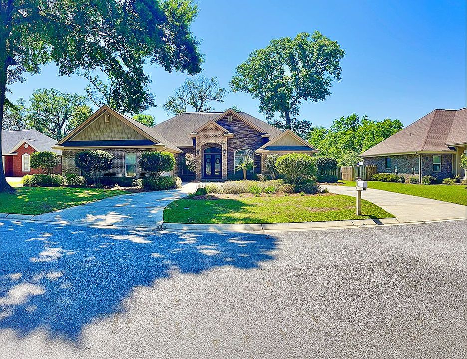 1st image of 553 Tillage Dr