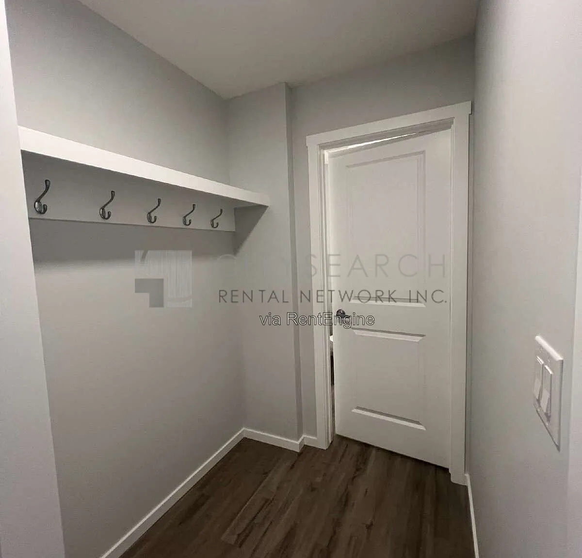 3 bed, 2.5 bath, 1380 sqft, $2,550 — Photo 4