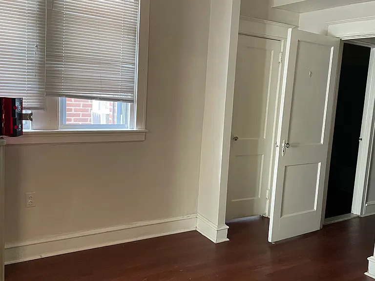 3356 Saint Vincent St #1F — Photo 8