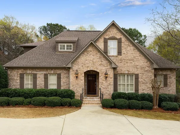 5679 Carrington Lake Pkwy, Trussville, AL 35173