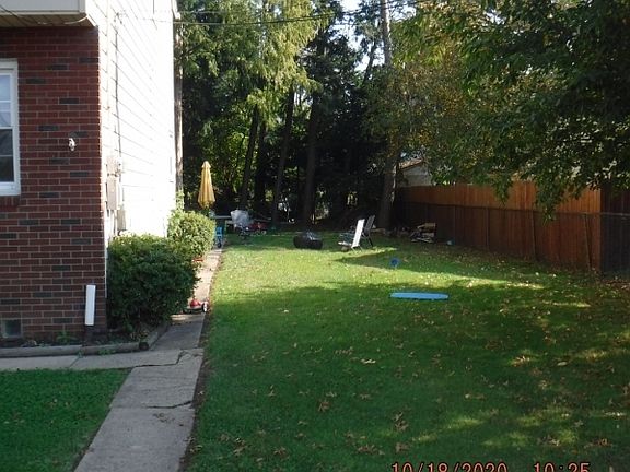 2nd image of 9 S 12th Ave