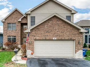 155 S Ellis St, Bensenville, IL 60106