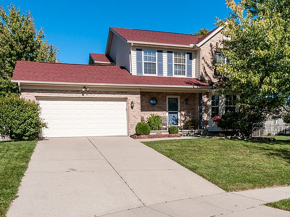 2nd image of 1594 Cantebury Ln