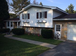 57 Prospect St, Auburn, NY 13021