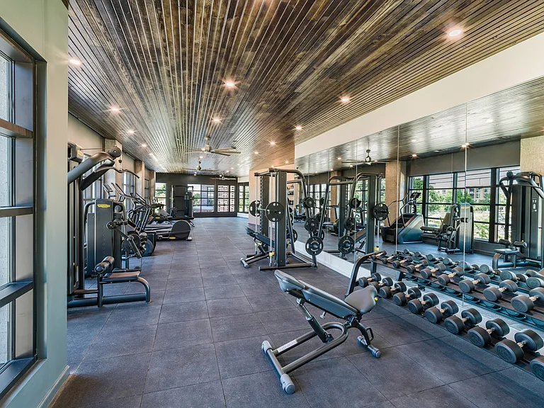 Experience our club-quality fitness studio equipped with the latest technology for an unparalleled workout experience at Modera Trinity.