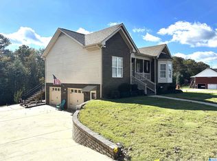 2995 Lone Oak Rd, Hueytown, AL 35023