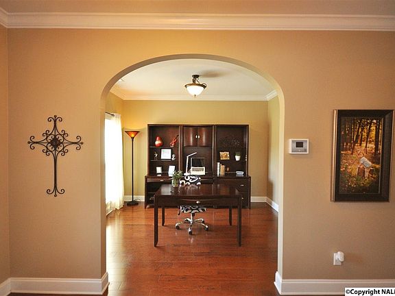 4th image of 6723 McEachern Ln SE