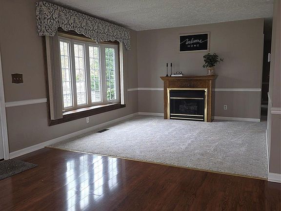 4th image of 78 N Pinecrest Ln