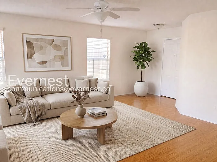 3 bed, 3.0 bath, 2068 sqft, $2,100 — Photo 3