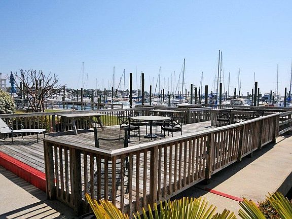 Community Picnic Area