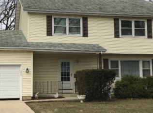 828 S La Londe Ave, Lombard, IL