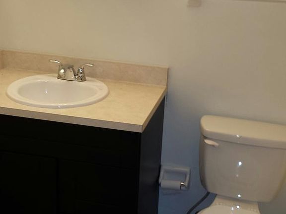 2nd image of 4565 Wilmington Pike