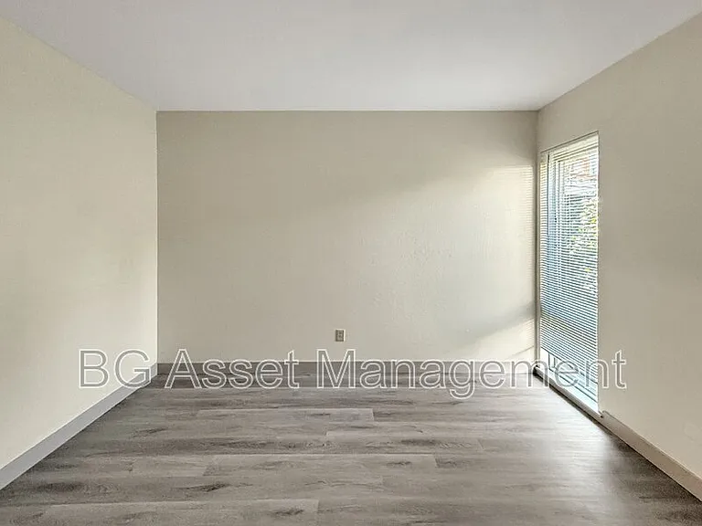 50 Frey Pl #5 — Photo 9