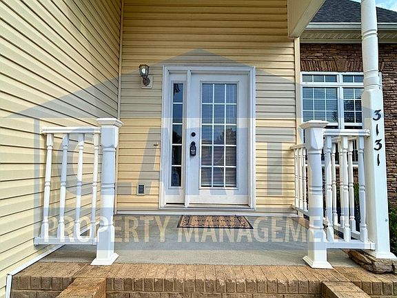 2nd image of 3131 Pin Oaks Cir NE