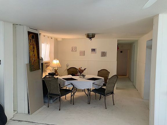 3rd image of 8 Geronimo St