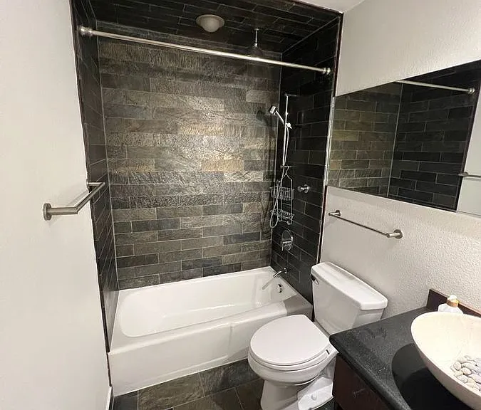 5715 NE Sacramento St #10 — Photo 16
