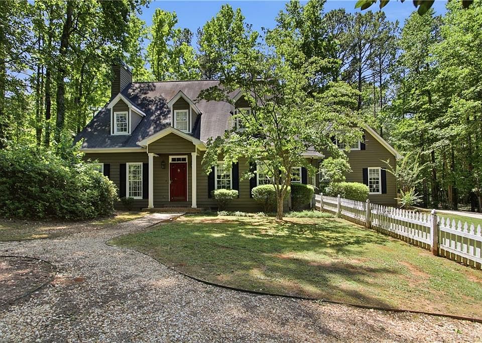 1st image of 86 Lancaster Way