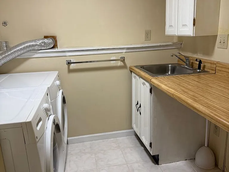 6775 Windfaire Dr — Photo 14