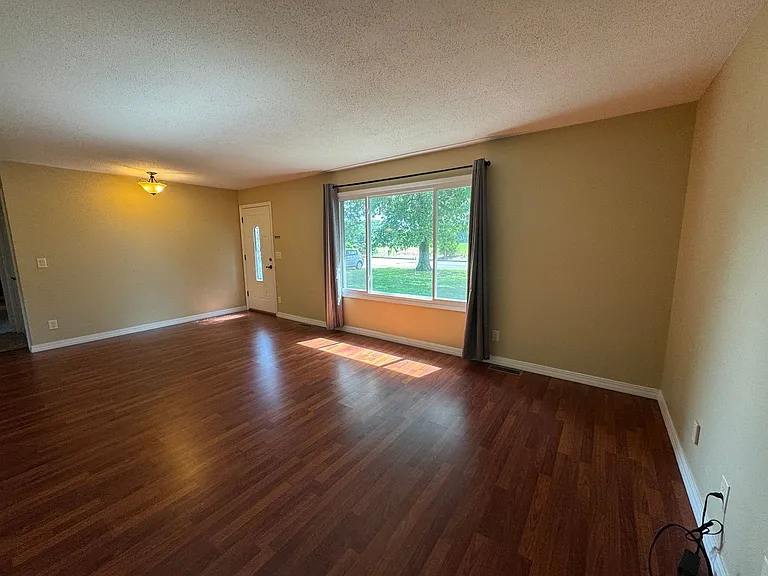 1701 Tower Rd — Photo 9