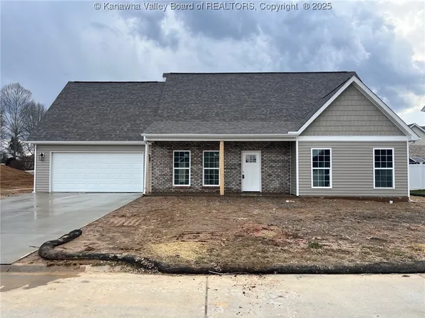 51 Mercy Way, Hurricane, WV 25526