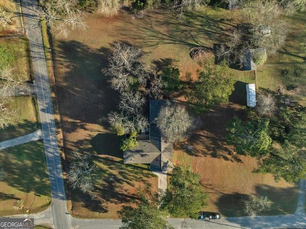 303 Hargrove St, Vienna, GA 31092